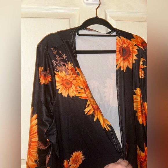 Floral Black and Orange Women's lightweight Cardigan SHEIN 3XL new fall - Picture 3 of 6